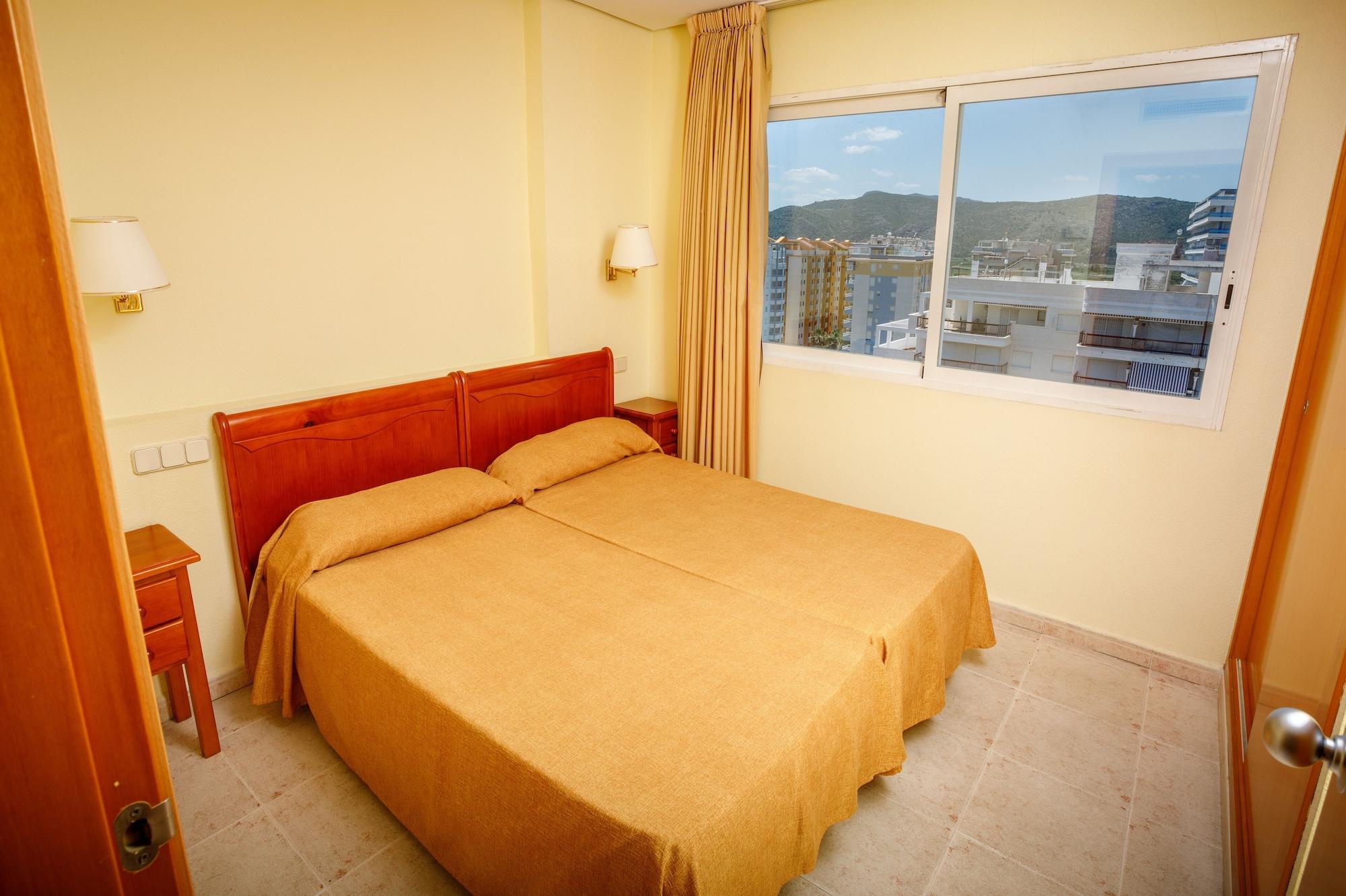 גאנדיה Hotel Tres Anclas מראה חיצוני תמונה