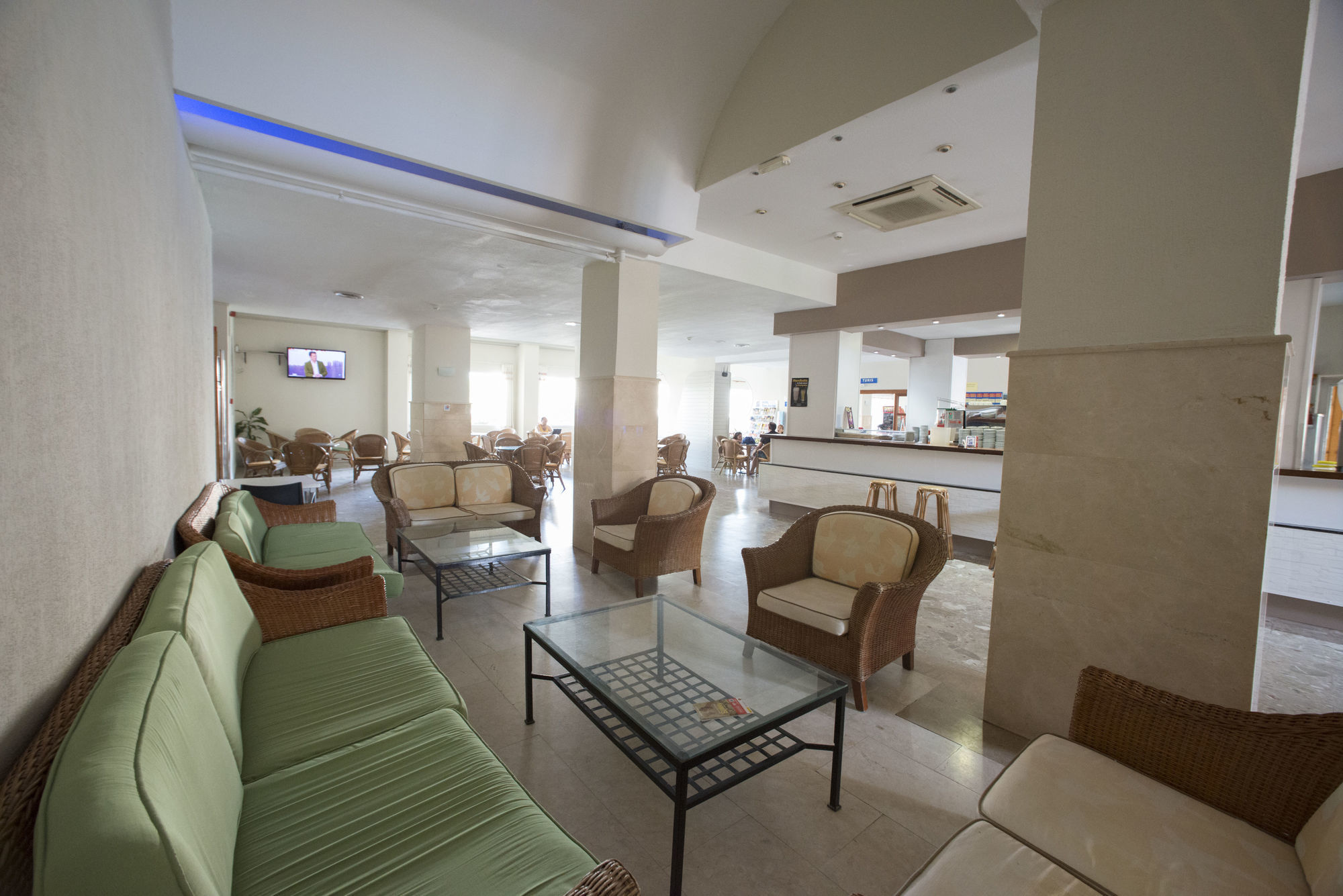 גאנדיה Hotel Tres Anclas מראה חיצוני תמונה
