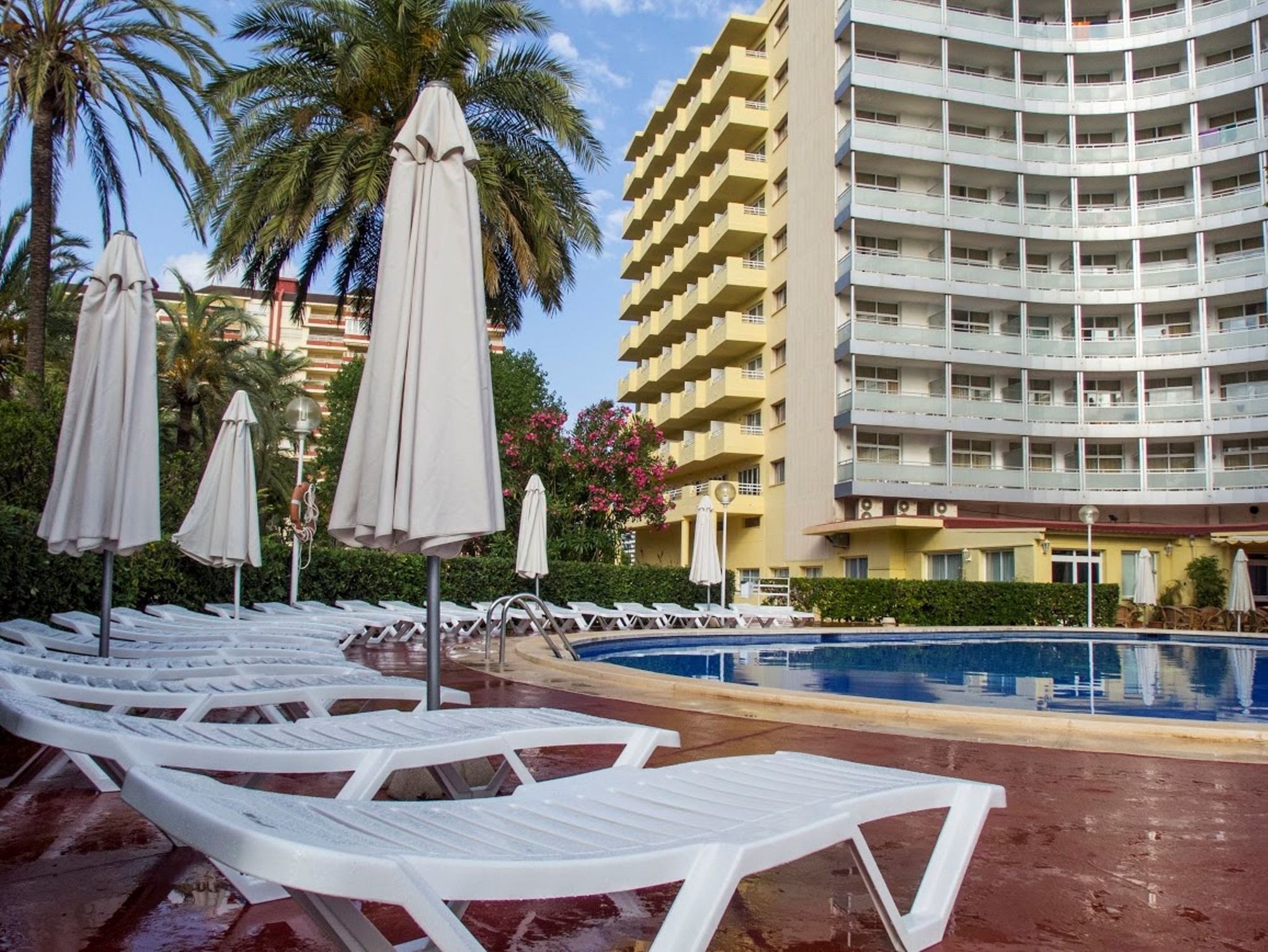 גאנדיה Hotel Tres Anclas מראה חיצוני תמונה